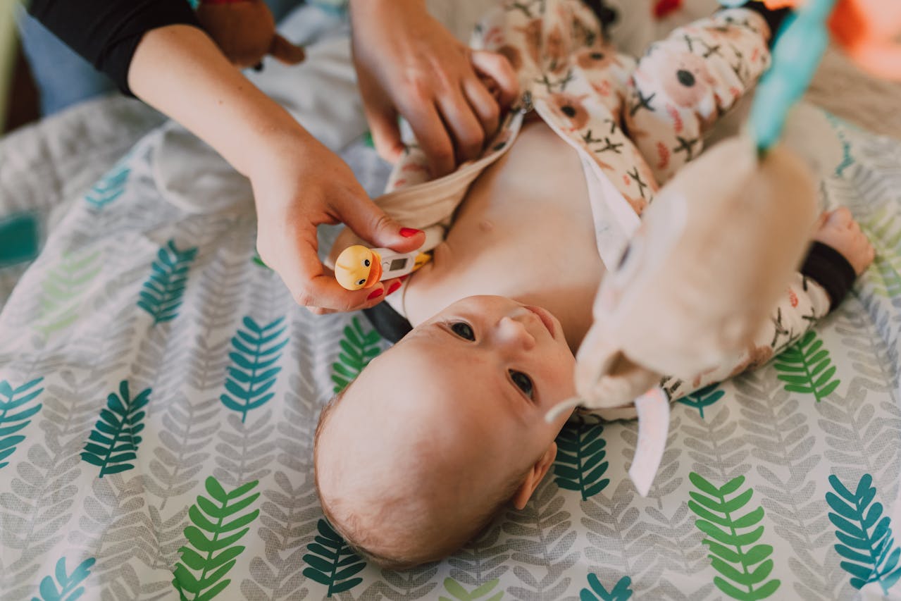 This guide provides practical tips and advice for Bacolod parents on HMPV home treatment child, how to manage HMPV symptoms at home, effective HMPV fever management, helpful HMPV cough remedies, and general child HMPV care.